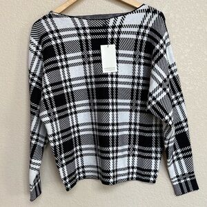 NWT Adrienne Vittadini Black White Plaid Knit Sweater Top Women’s Small